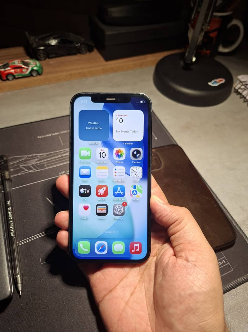 Apple iPhone 12 0