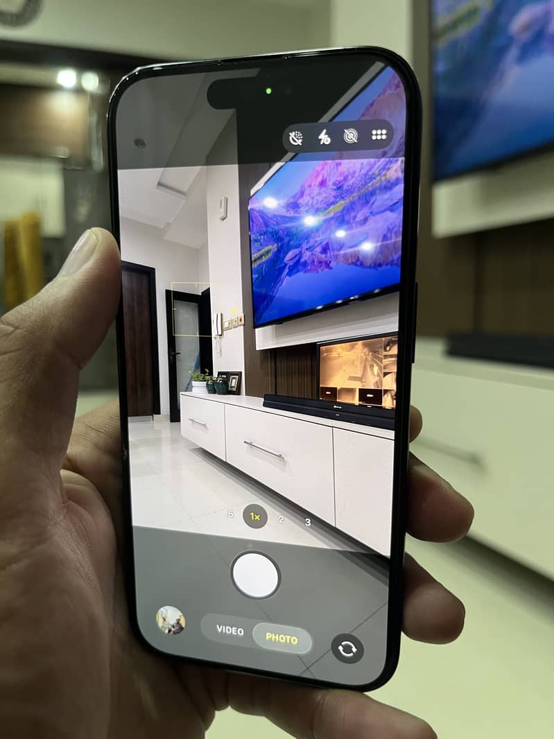 Apple iPhone 15 Pro 1