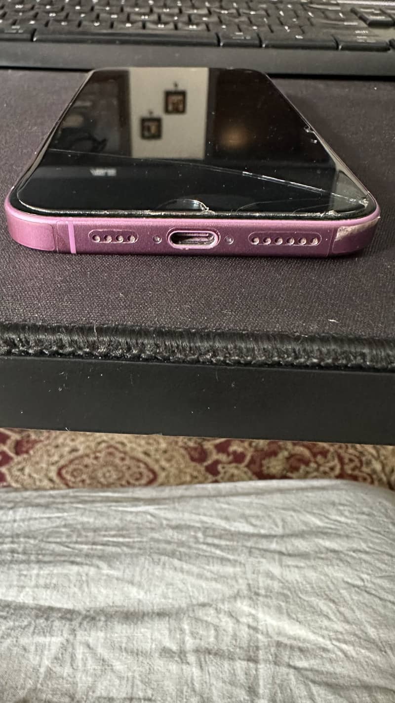Apple iPhone 16 Plus 3