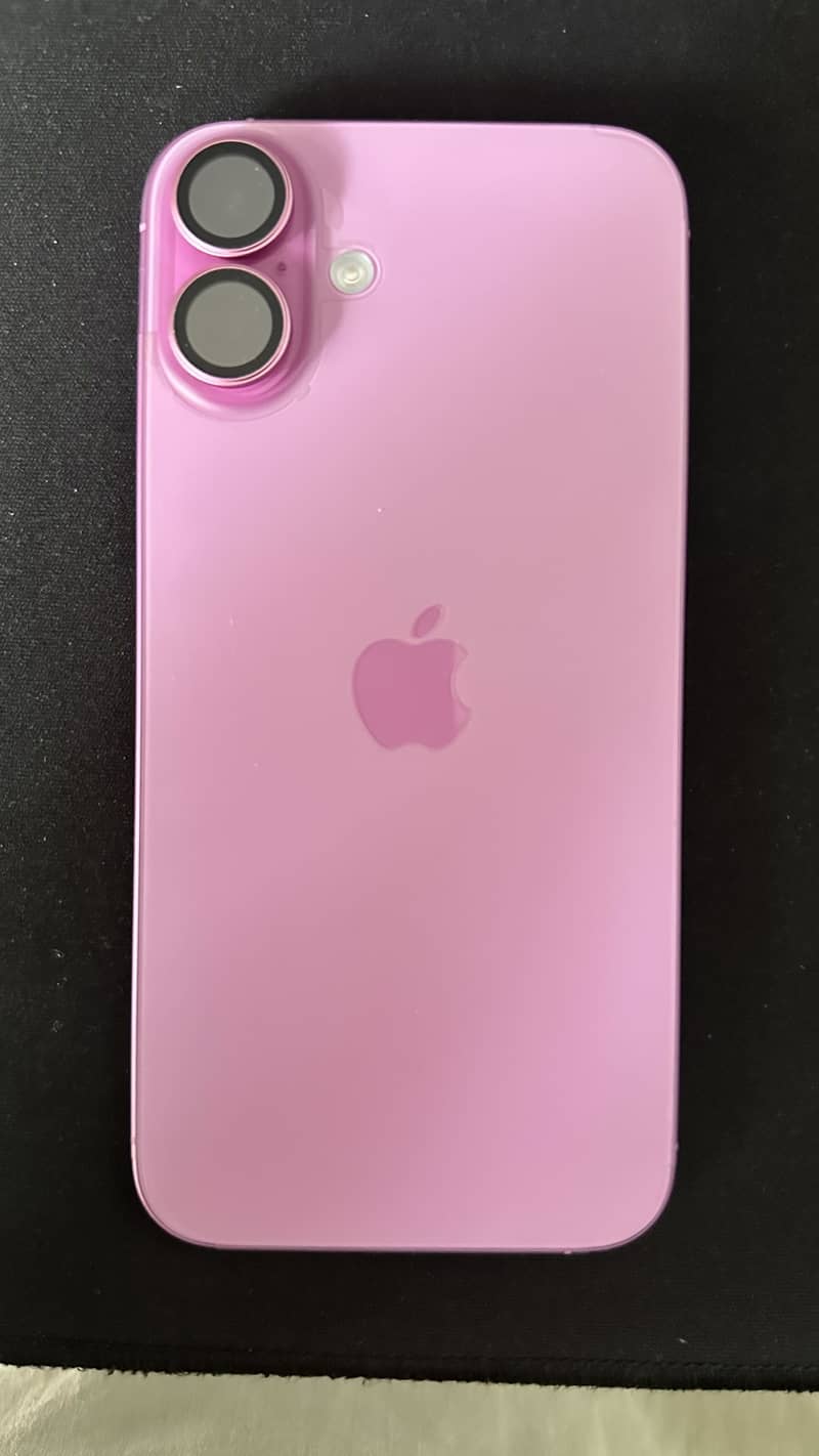Apple iPhone 16 Plus 0