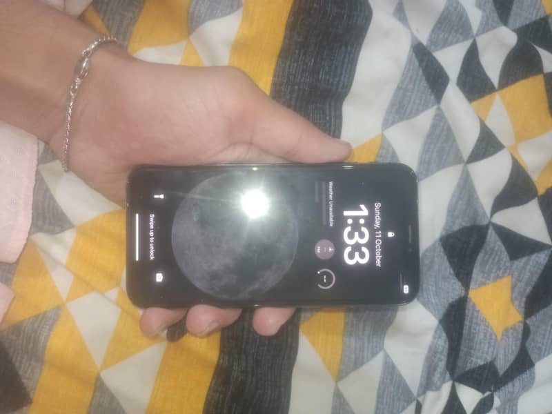 Apple iPhone X 0