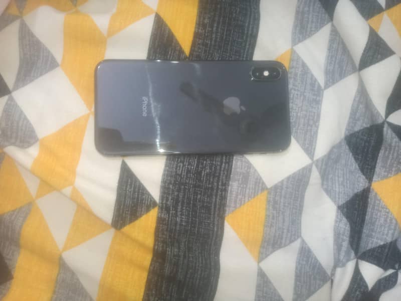 Apple iPhone X 5