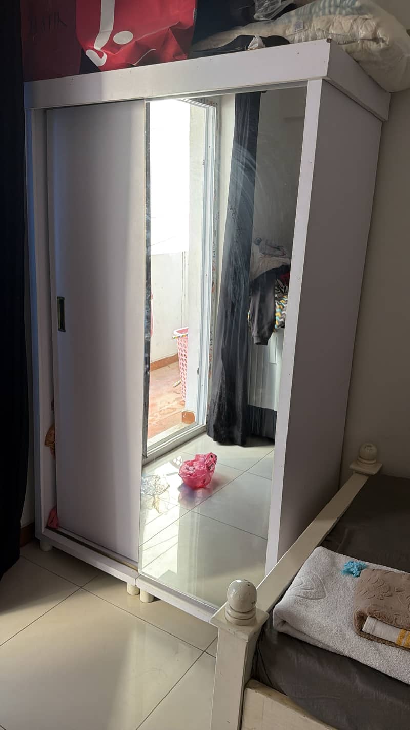 Wardrobe 0
