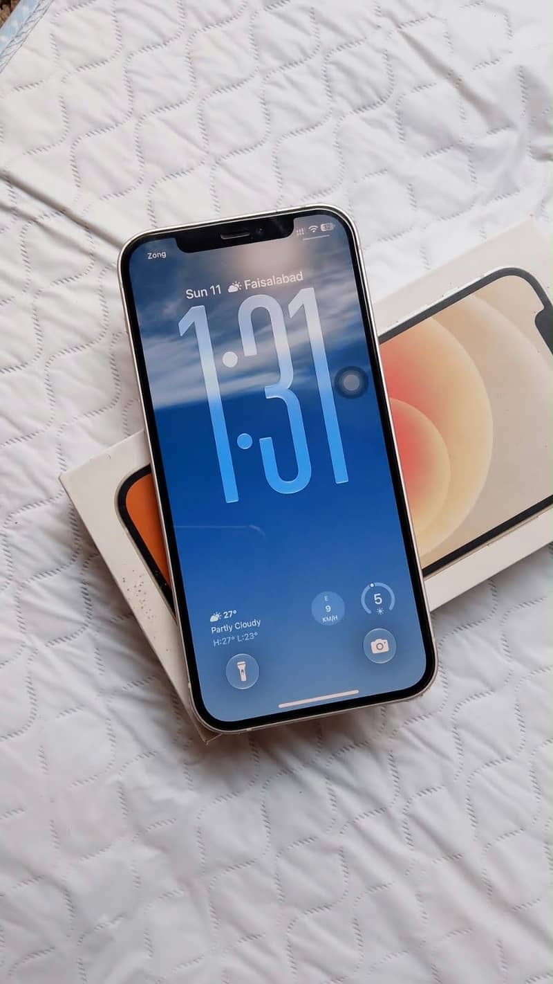 Apple iPhone 12 0