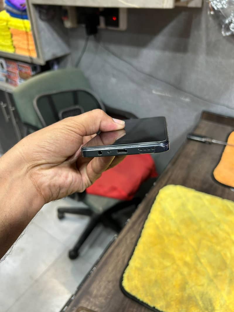 Realme Note 70 3