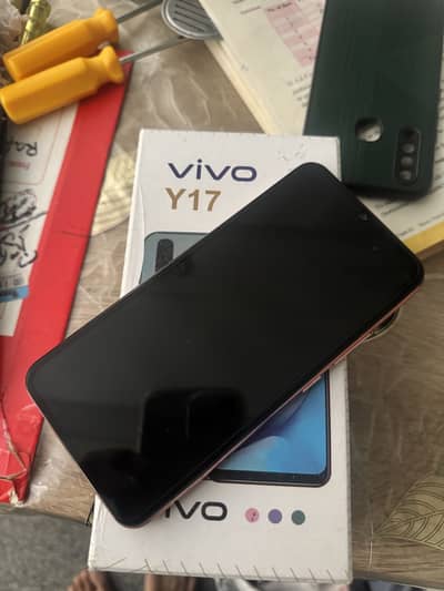 Vivo Y17