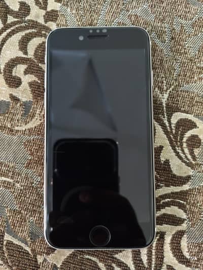 Apple iPhone SE