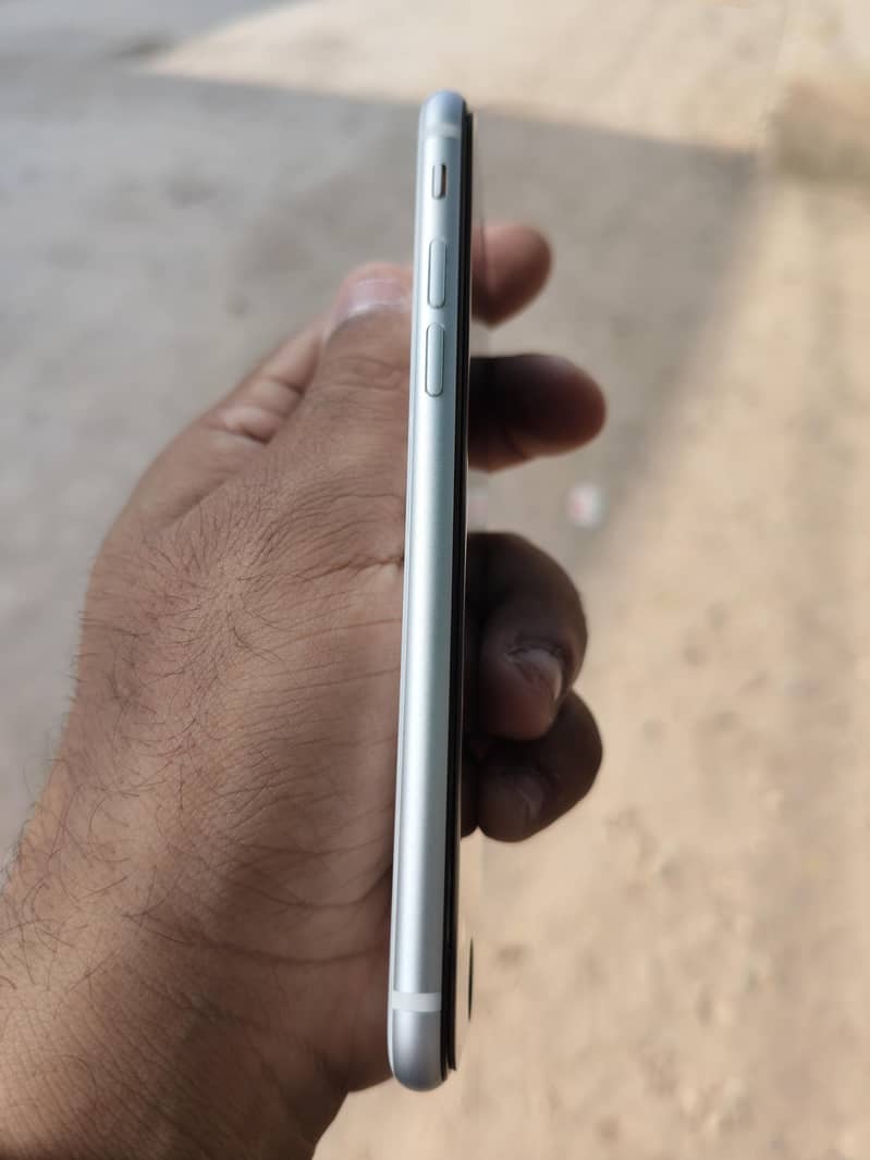 Apple iPhone SE 2