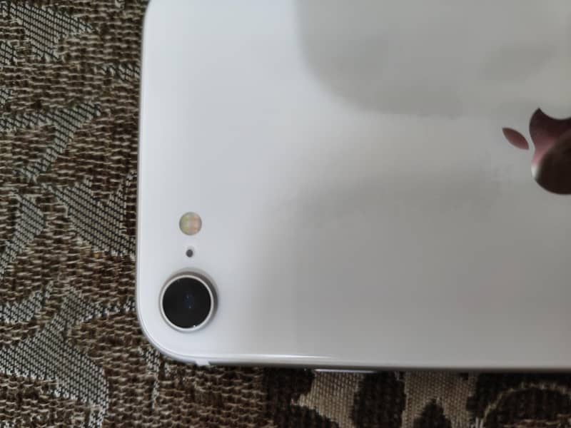 Apple iPhone SE 7