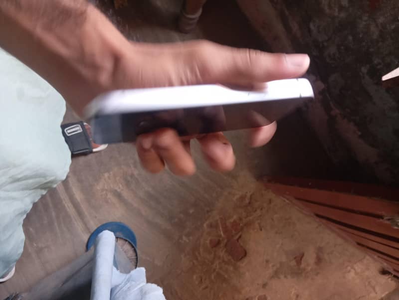 Apple iPhone 14 0