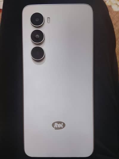 Itel A100