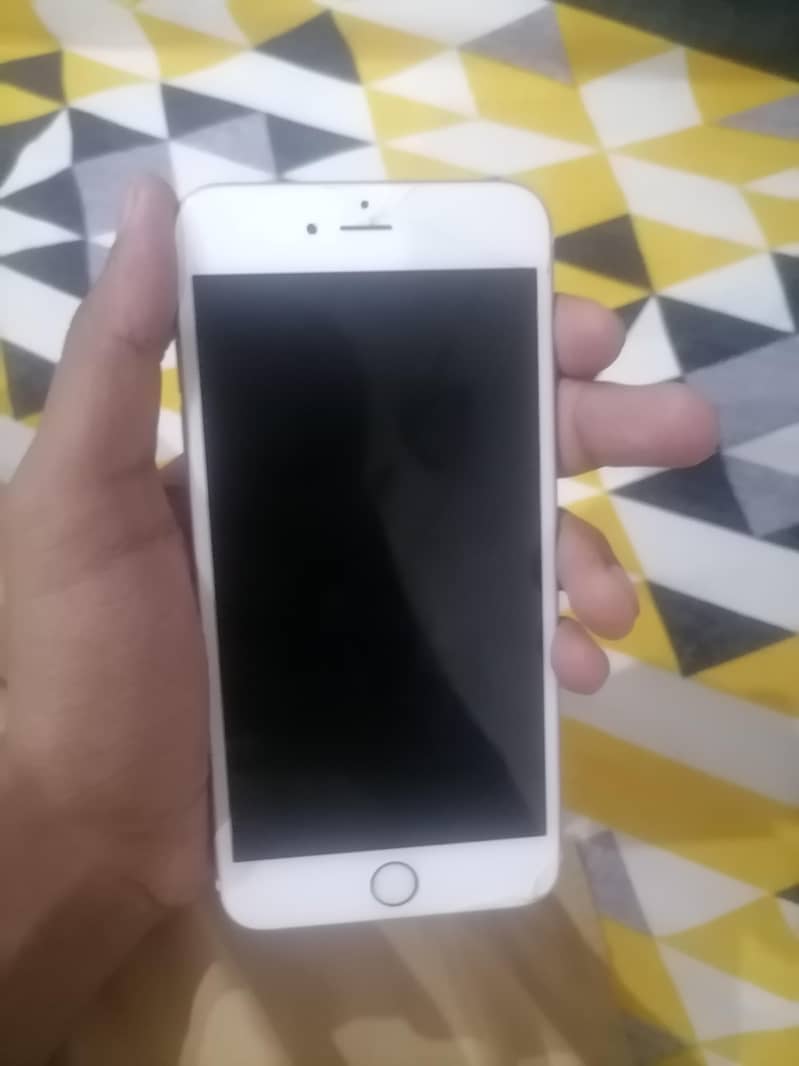 Apple iPhone 16 Plus 0
