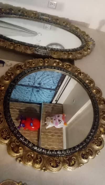 We're selling the brand new set of furniture