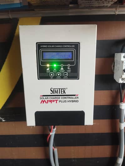 SIMTEK SOLAR Hybrid MPPT controller 1200w 12v 70amp