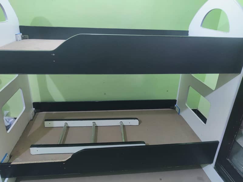 bunk bed 10