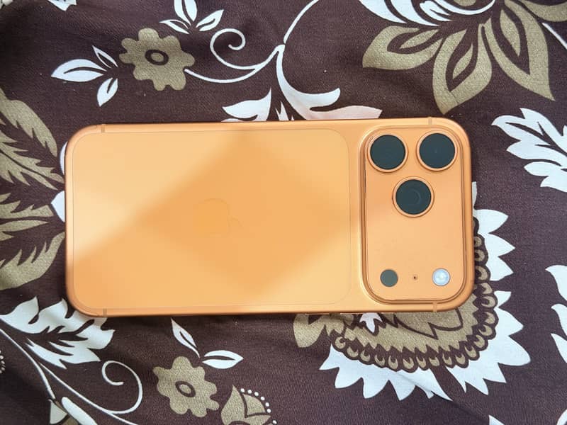 Apple iPhone 17 Pro Max 0