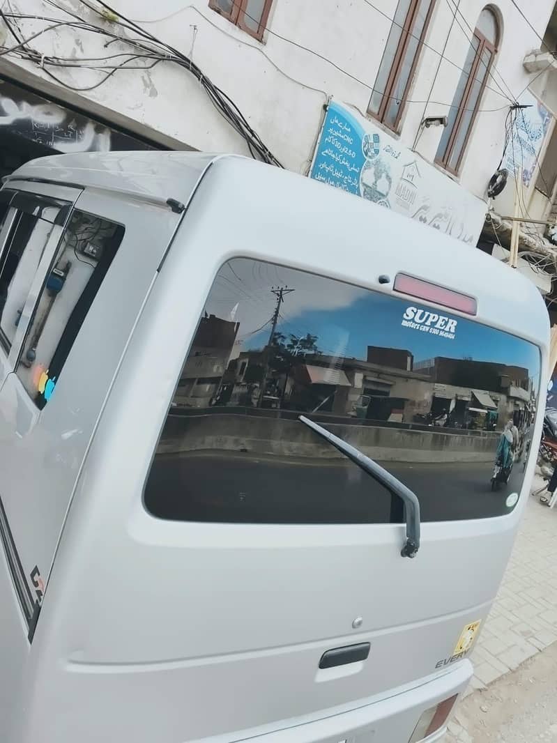 Suzuki Every 2016 1