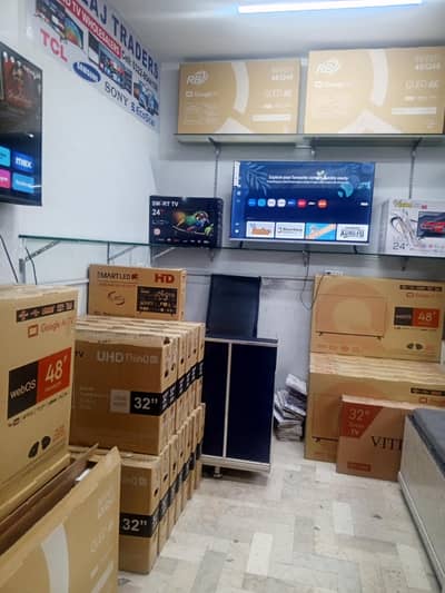 weekend discount 43 LED tv box pack 3 year warranty 0334-8041559