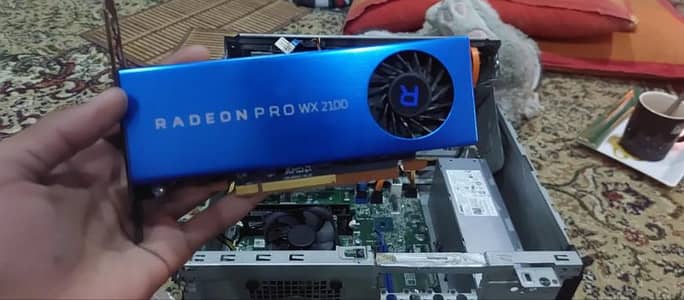 RADEON PRO WX 2100