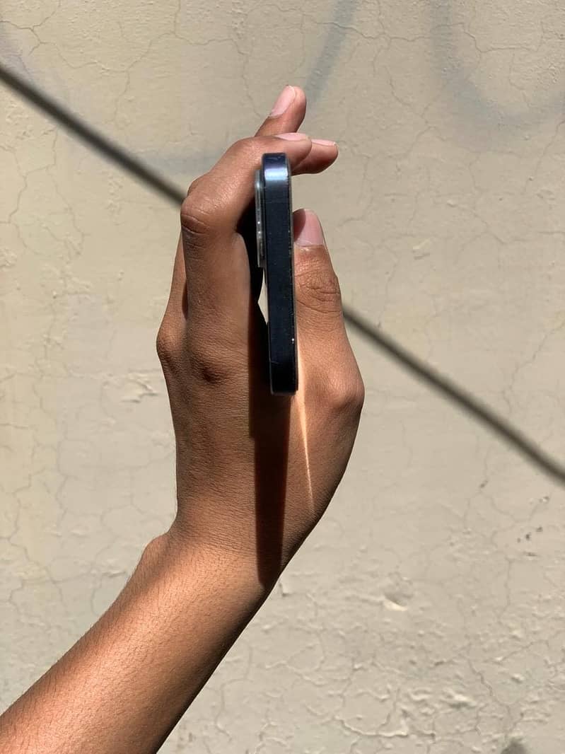 Apple iPhone 12 Pro 1