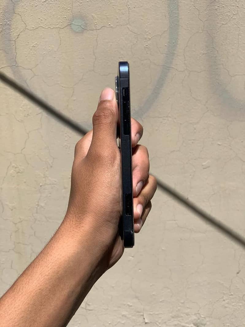 Apple iPhone 12 Pro 6
