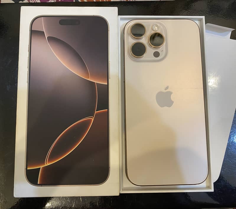 Apple iPhone 16 Pro Max 9