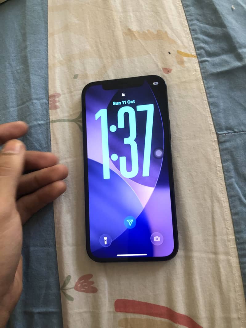 Apple iPhone 12 7