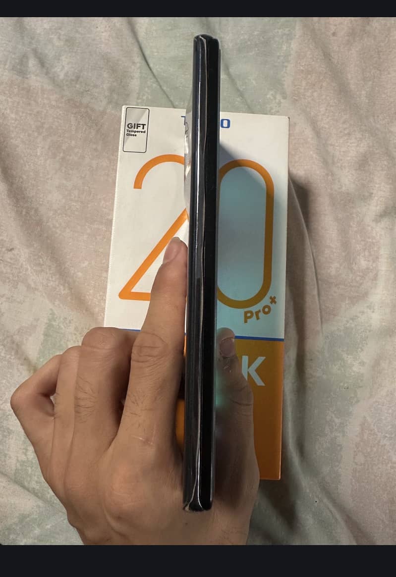 Tecno Spark 20 Pro Plus 2