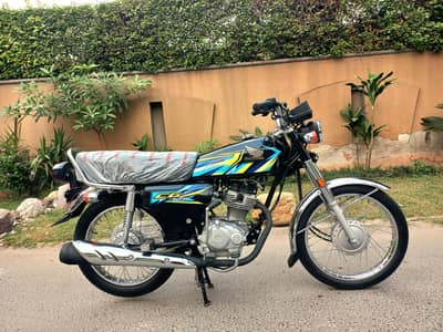 Honda Cg 125 2026 model 05 month ki buying hai only 2500 km used