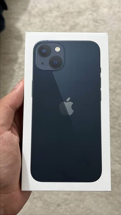 Apple iPhone 13