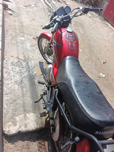 Suzuki 150 cc good conditions enjion fit self strat ok copy later ok