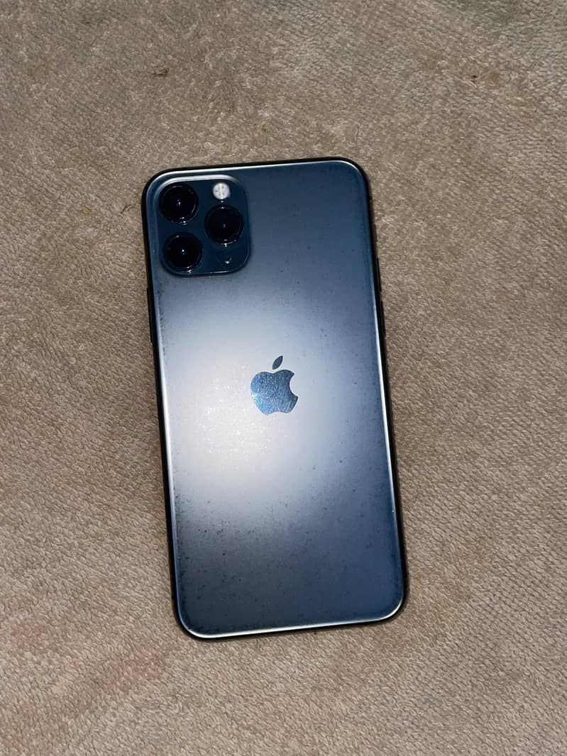Apple iPhone 11 Pro Max 4