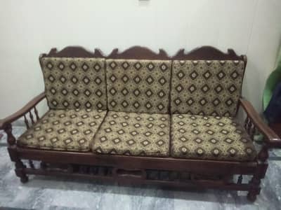 This Sofa Set For Sale