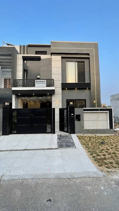 5 Marla Brand New House For Sale