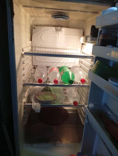 dwalence fridge medium size