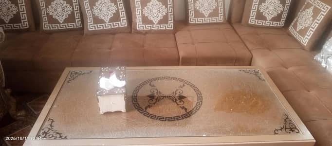 3  drawing room  table set  A one condition  look like new