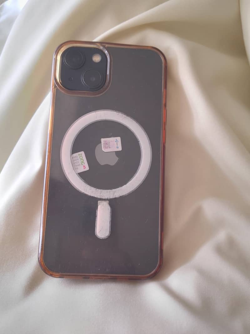 Apple iPhone 13 2