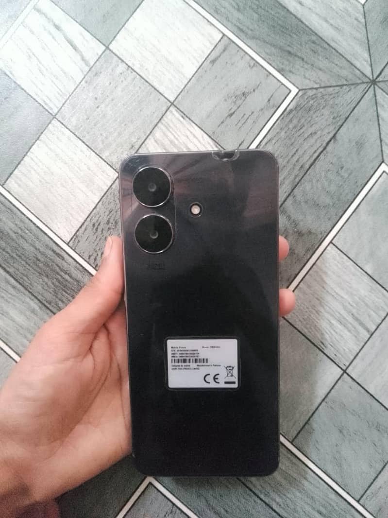 Realme Note 60 4