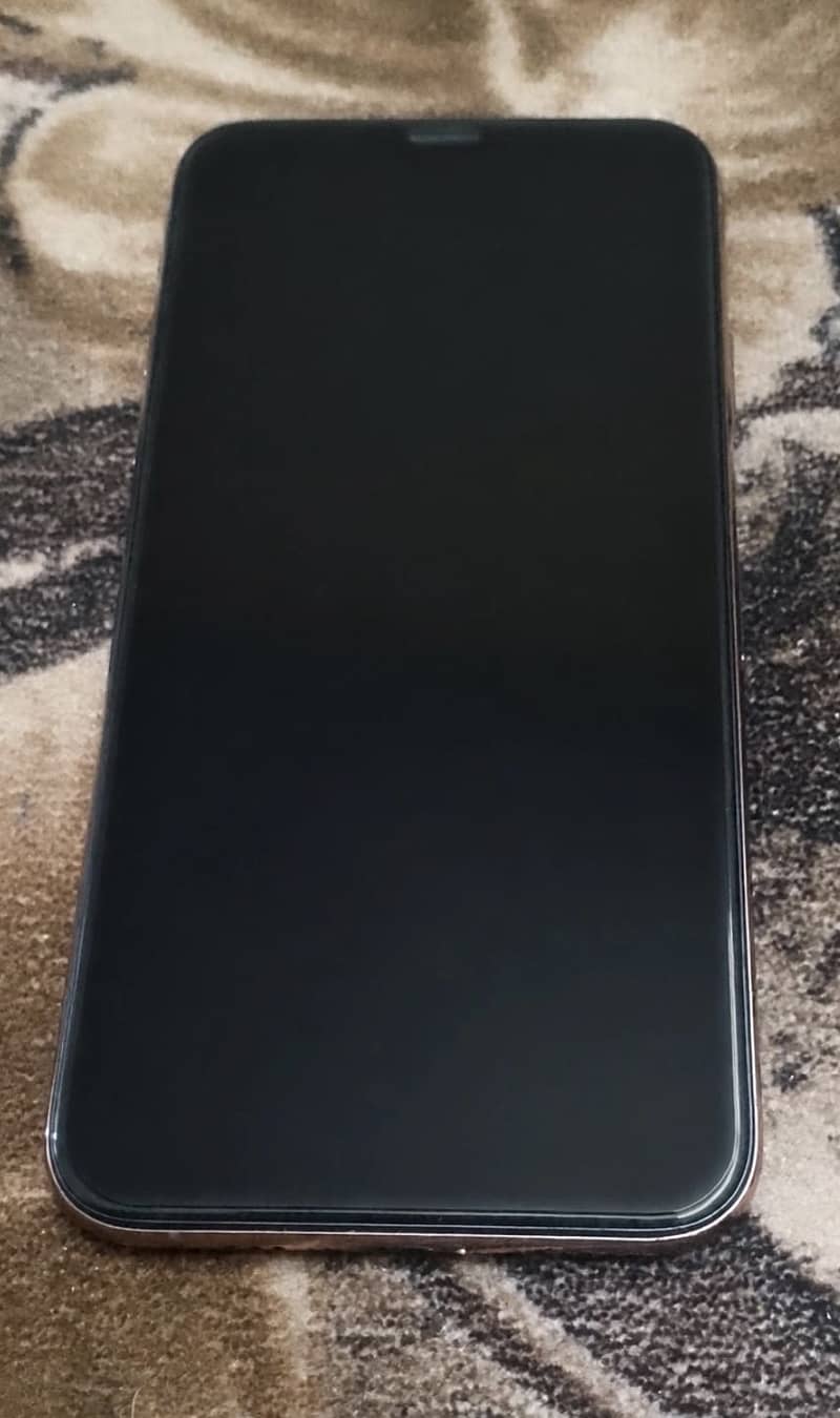Apple iPhone XS 1