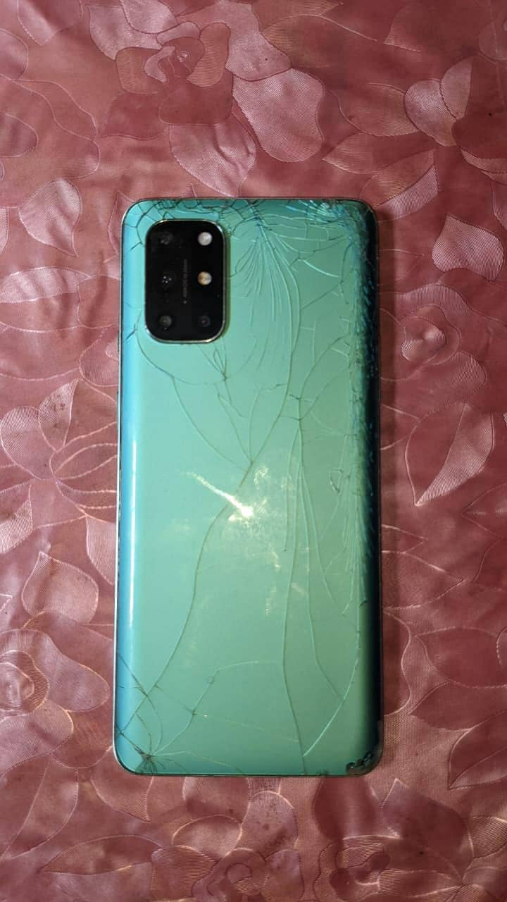 One Plus 8T 0