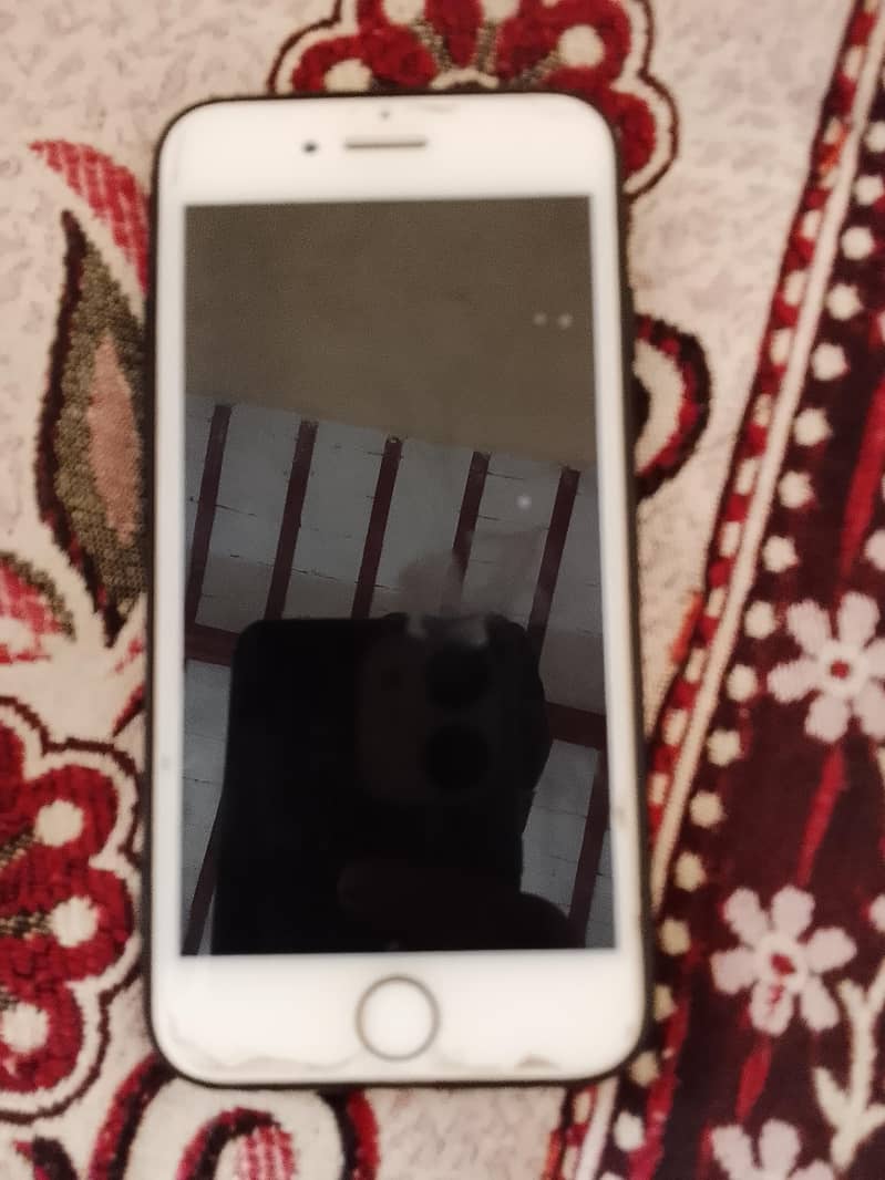 Apple iPhone 7 4