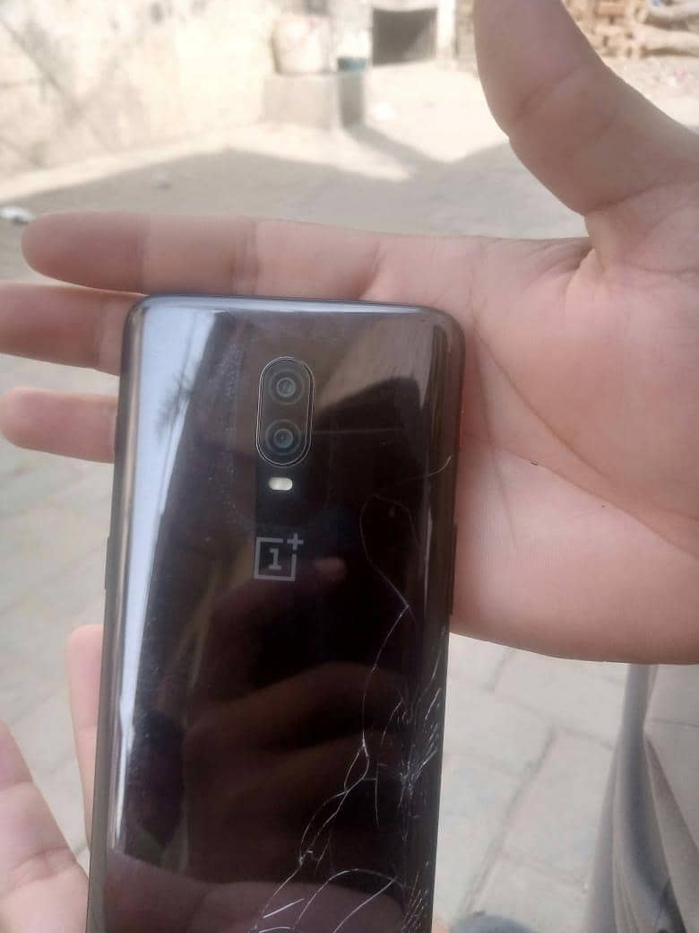 One Plus 6 T 3