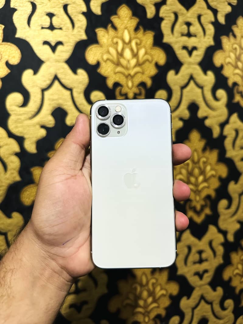 Apple iPhone 11 Pro 5