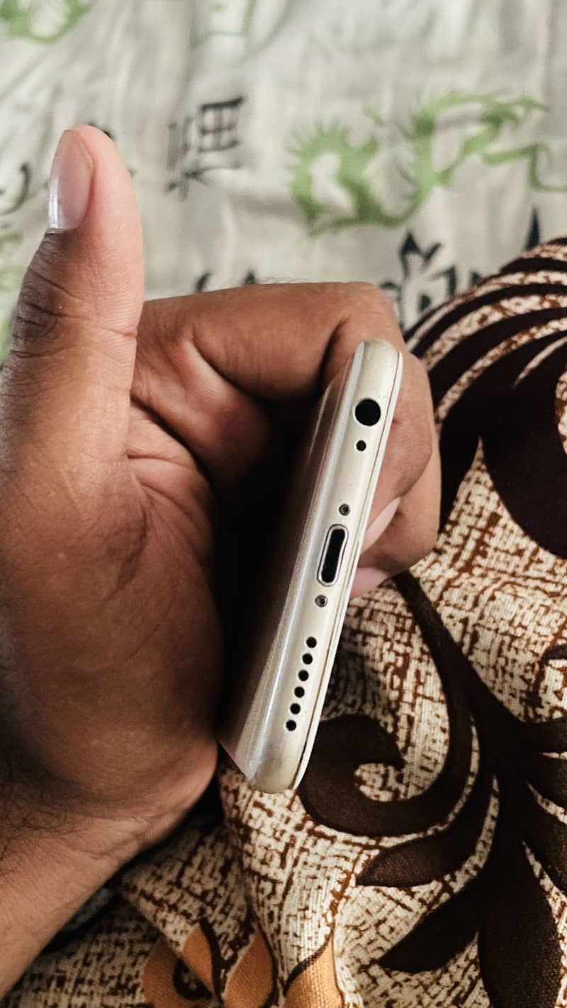 Apple iPhone 6 1