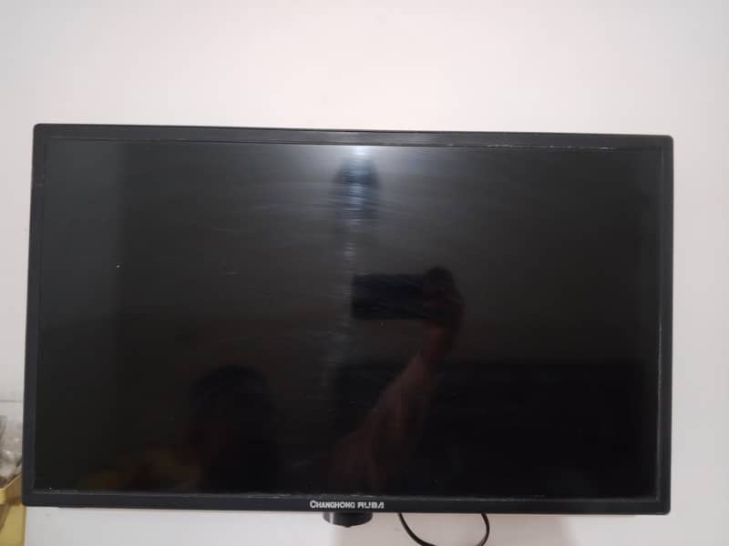 24 inch LED 1