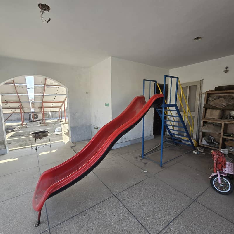 Large Slide In Mint Condition 1