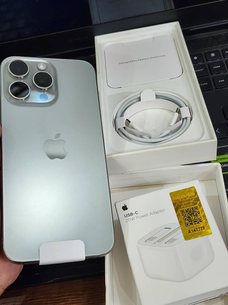 Apple iPhone 15 Pro Max 1