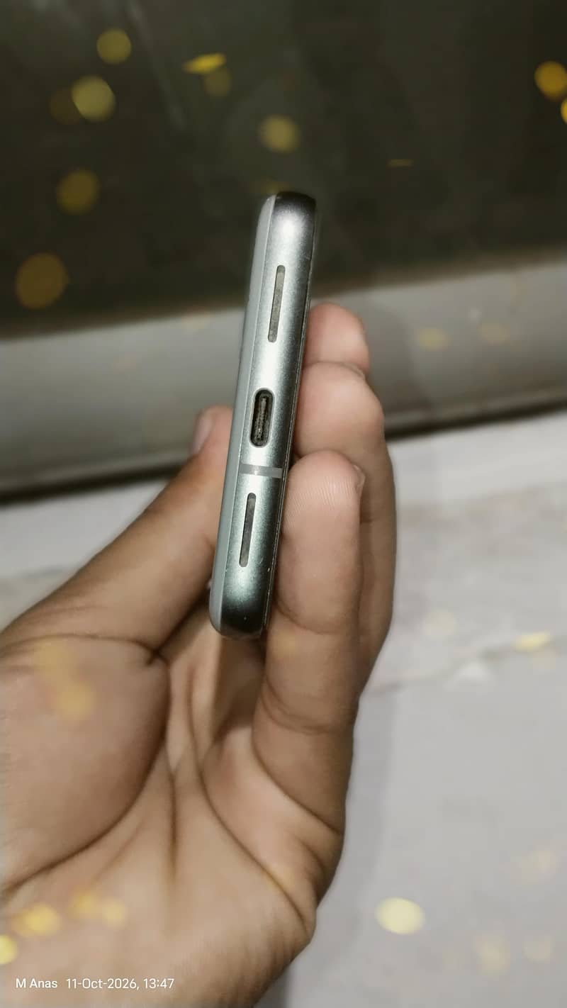 Google Pixel 8 Pro 9