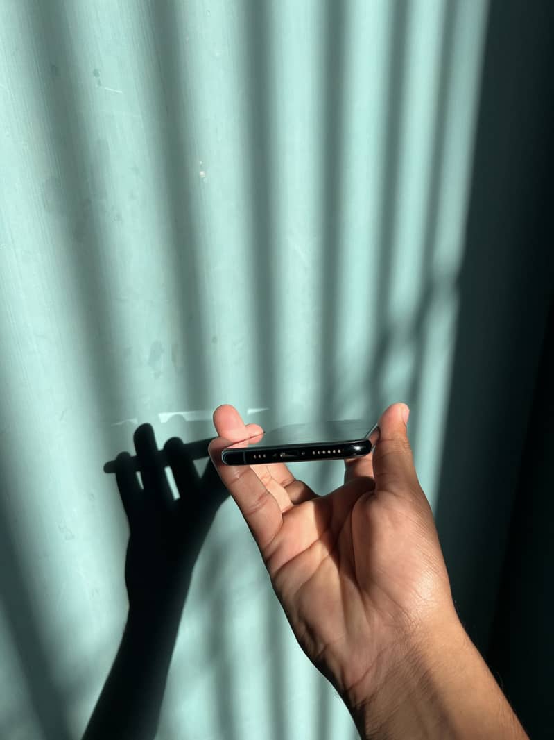 Apple iPhone 11 Pro 1