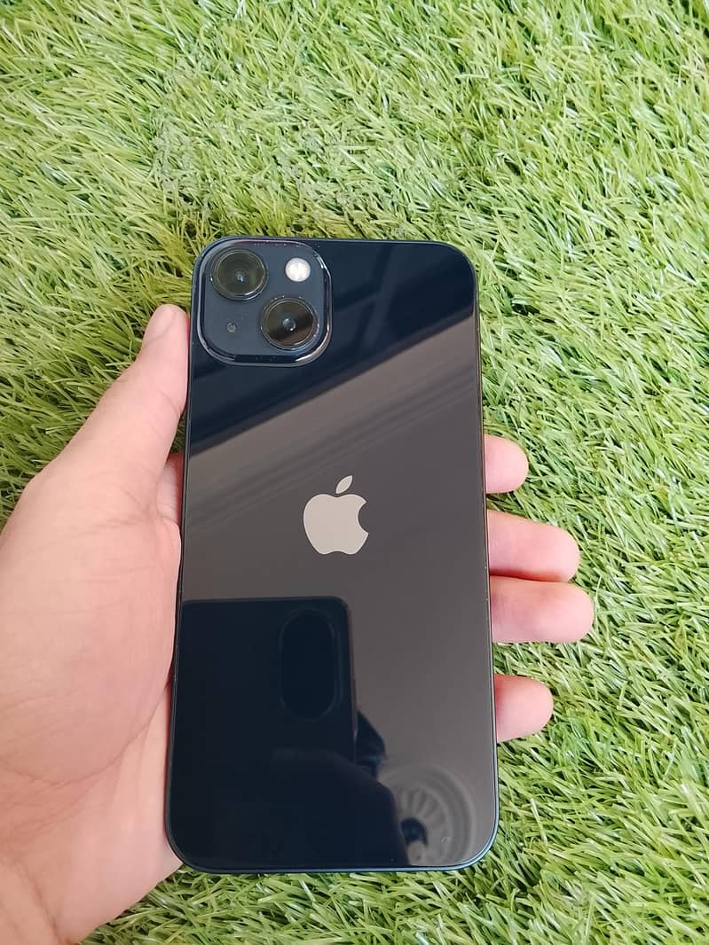 Apple iPhone 13 3
